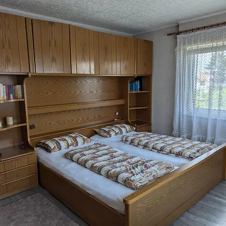 מלון Gemuetliches Agnes 3*