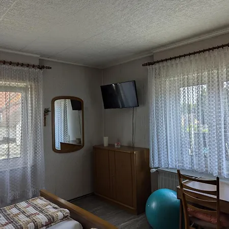 מלון Gemuetliches Agnes 3*